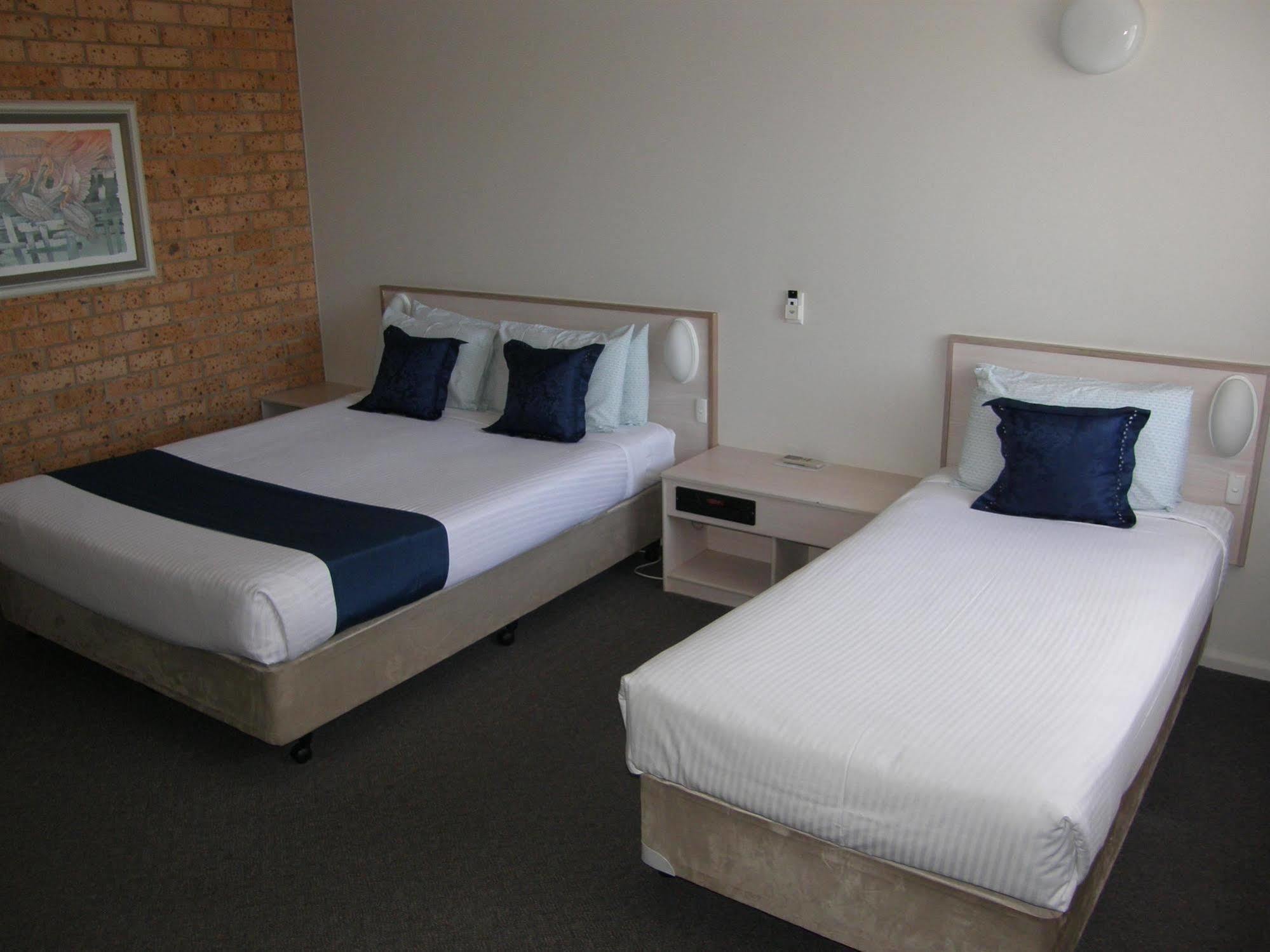 Blue Diamond Motor Inn Dubbo Exterior photo